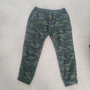 No Boundaries XL (40-42) Mens Green/Black Camo Cargo Pants NM39613 EUC